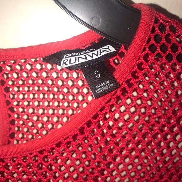 Gorgeous red dress - Picture 3 of 4